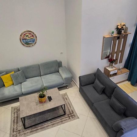 Apartament Me Qera Dublex Lungomare Vlorë エクステリア 写真