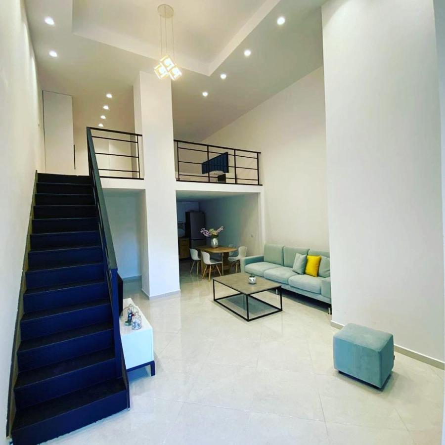 Apartament Me Qera Dublex Lungomare Vlorë エクステリア 写真