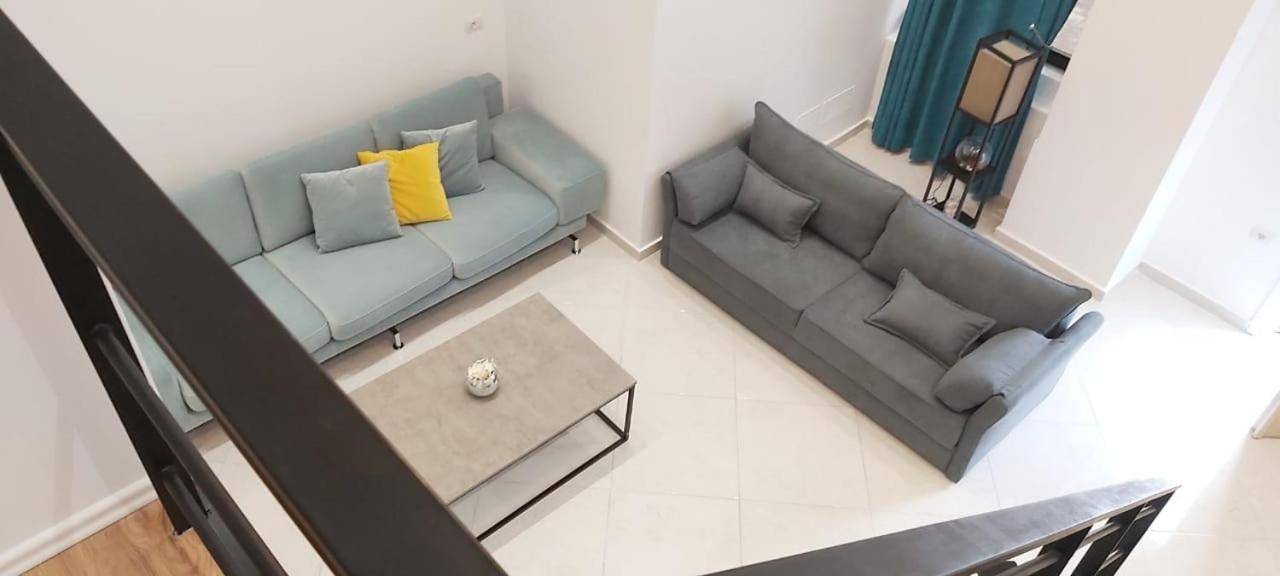 Apartament Me Qera Dublex Lungomare Vlorë エクステリア 写真