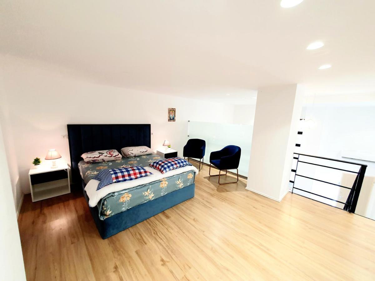 Apartament Me Qera Dublex Lungomare Vlorë エクステリア 写真