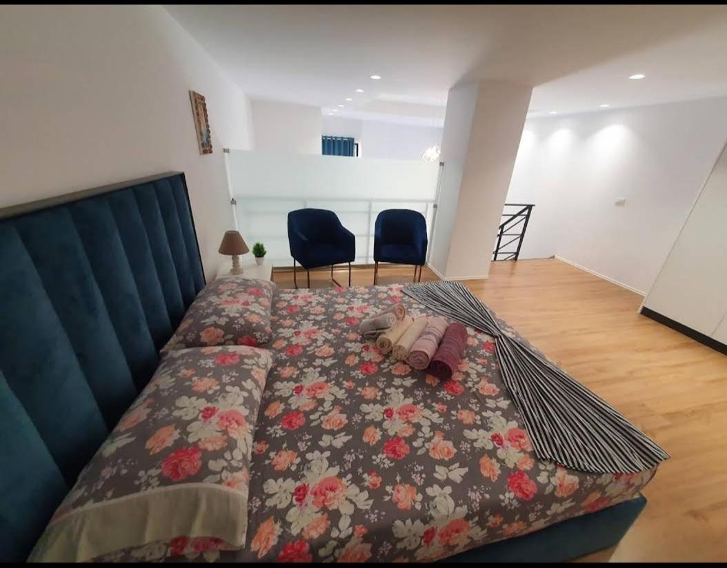 Apartament Me Qera Dublex Lungomare Vlorë エクステリア 写真