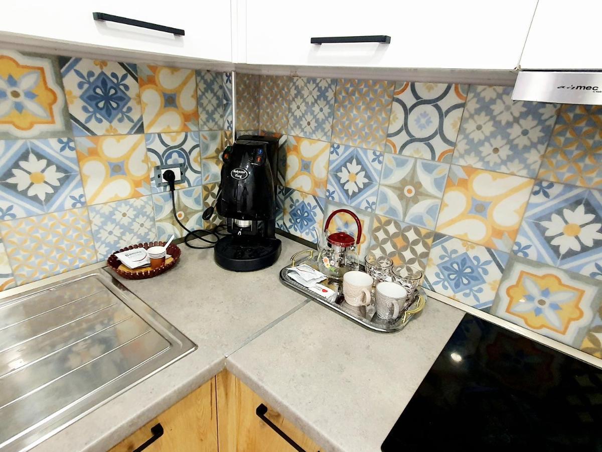 Apartament Me Qera Dublex Lungomare Vlorë エクステリア 写真
