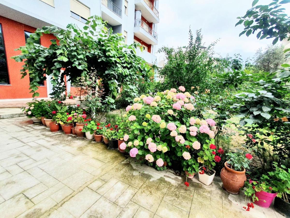 Apartament Me Qera Dublex Lungomare Vlorë エクステリア 写真
