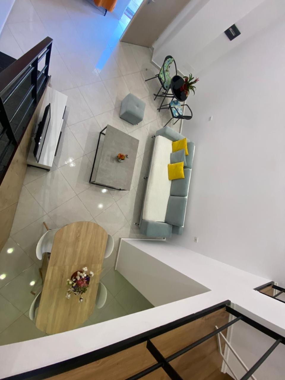Apartament Me Qera Dublex Lungomare Vlorë エクステリア 写真